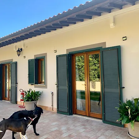 La Terrazza Su Farfa Lantgård *