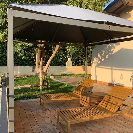 La Terrazza Su Farfa Lantgård *