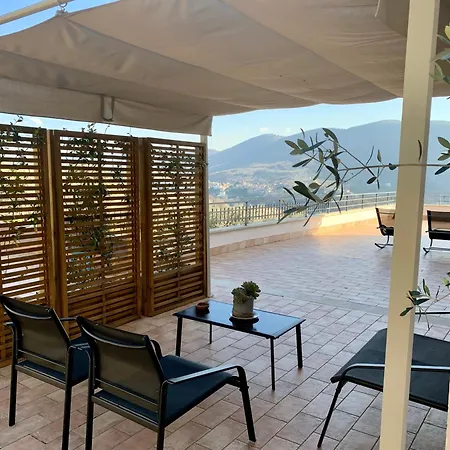 Lantgård La Terrazza Su Farfa *