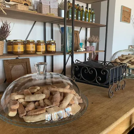 La Terrazza Su Farfa Lantgård *