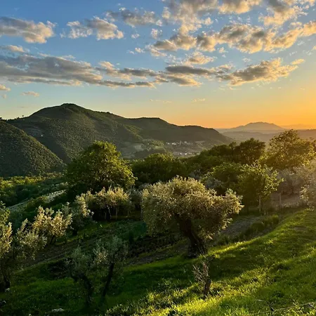 La Terrazza Su Farfa Séjour à la ferme